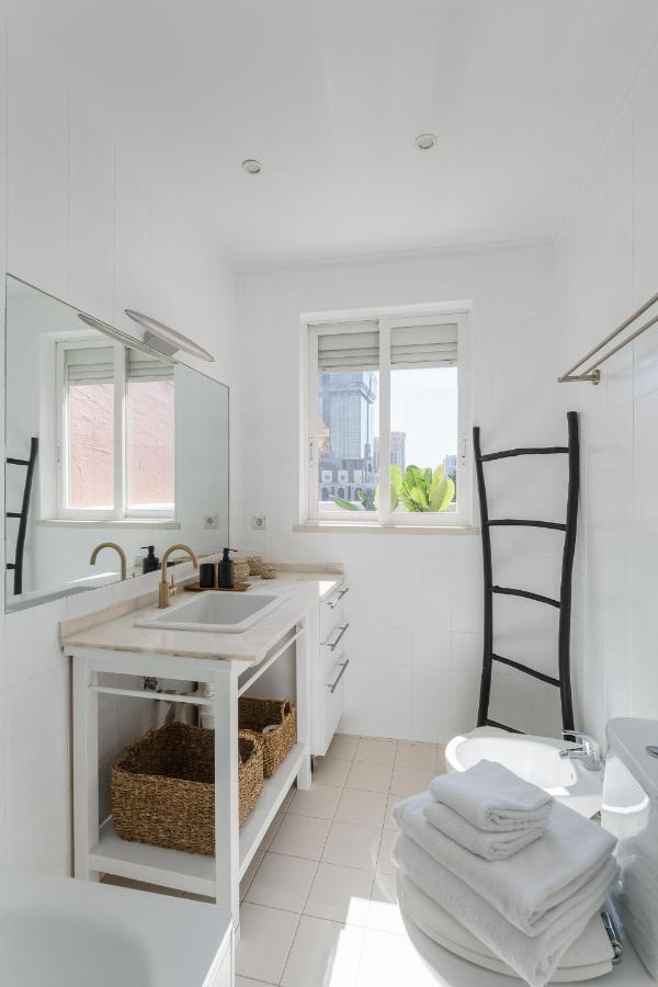 Casa Boma Lisboa - Lighting Apartment With Private Balcony - Campolide I エクステリア 写真