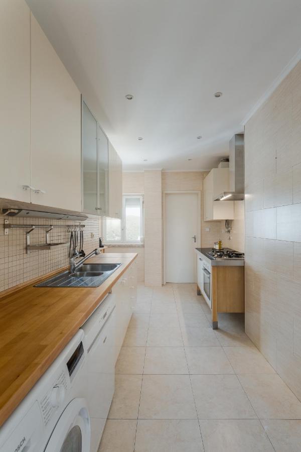 Casa Boma Lisboa - Lighting Apartment With Private Balcony - Campolide I エクステリア 写真